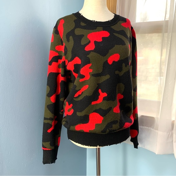 Elan Camouflage Crewneck Sweater with Distressed Edges - Picture 6 of 8